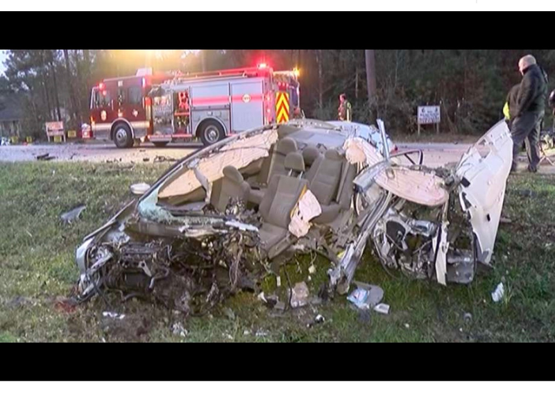 Illustration for article titled Distracted driving is dangerous!